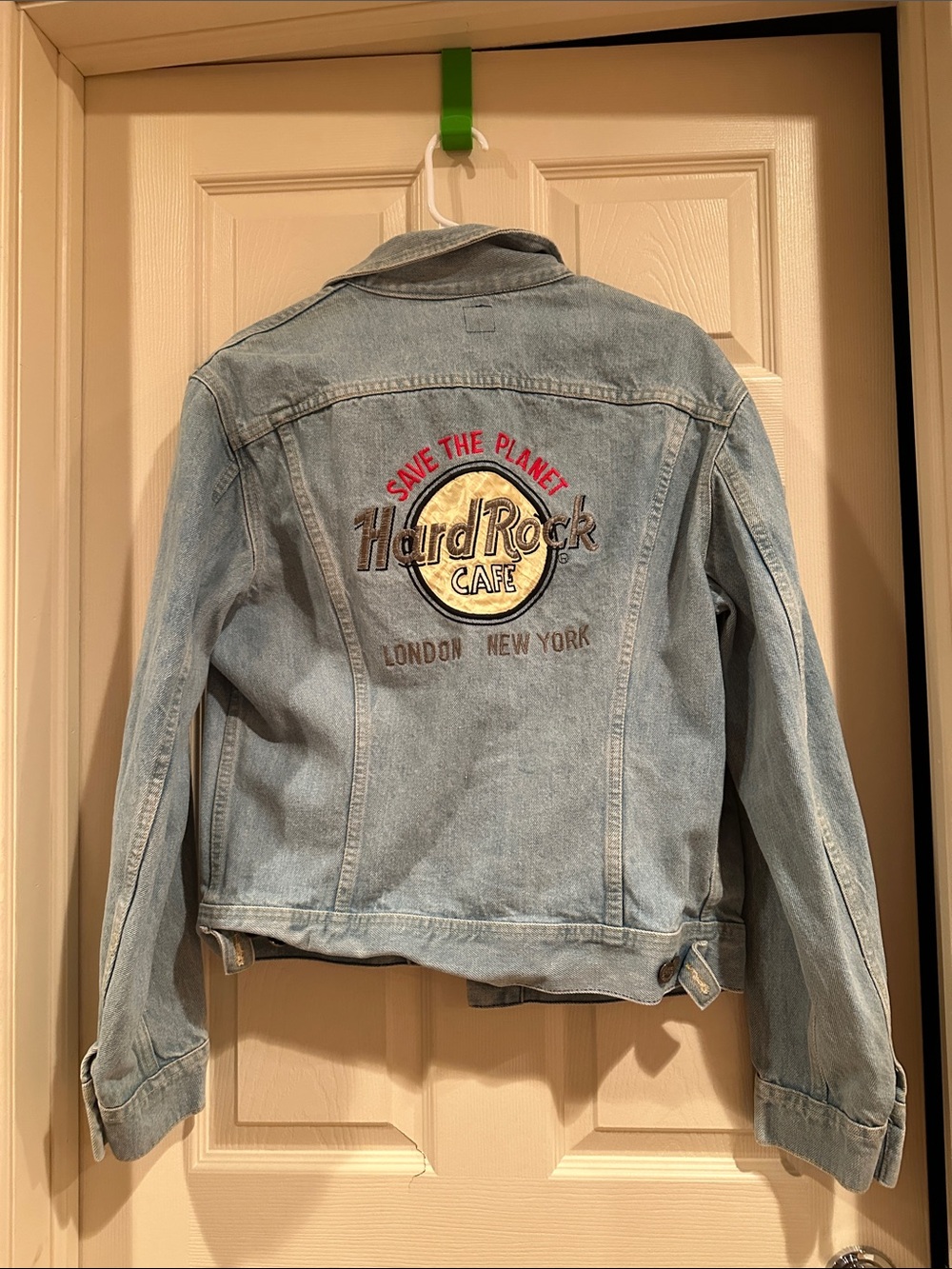 Lee Light Wash Denim Trucker Jacket in Pale Blue - Picture 3 of 4